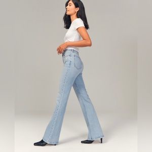 Abercrombie & Fitch High Rise Vintage Flare Jean
